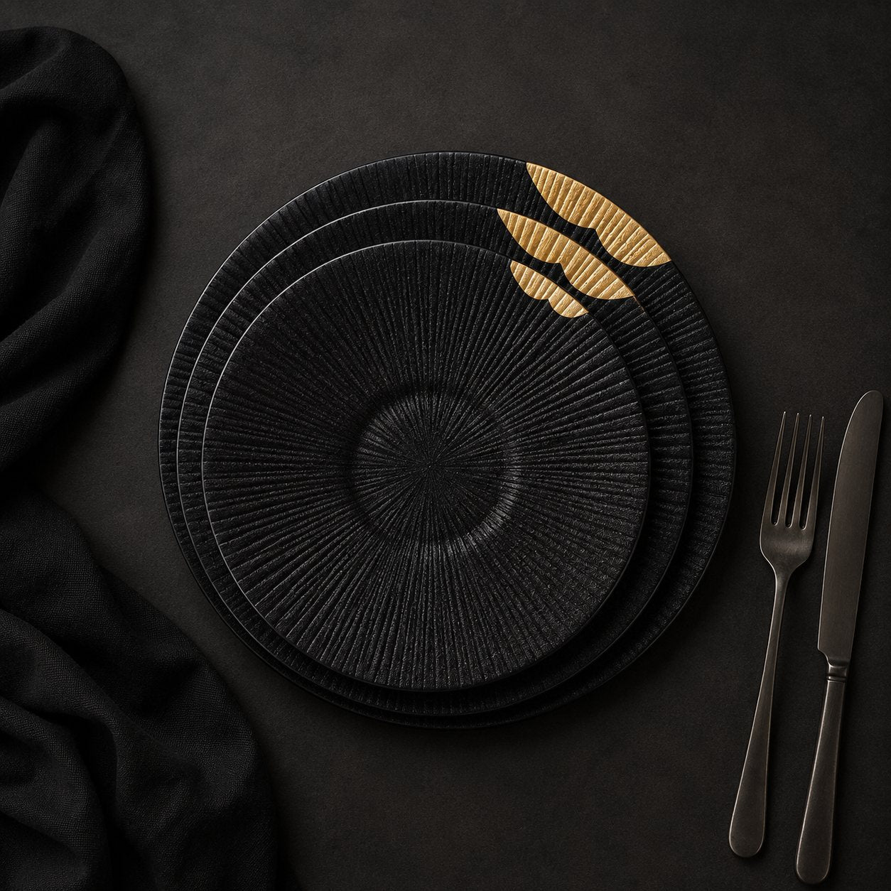 Black & Gold - Plate